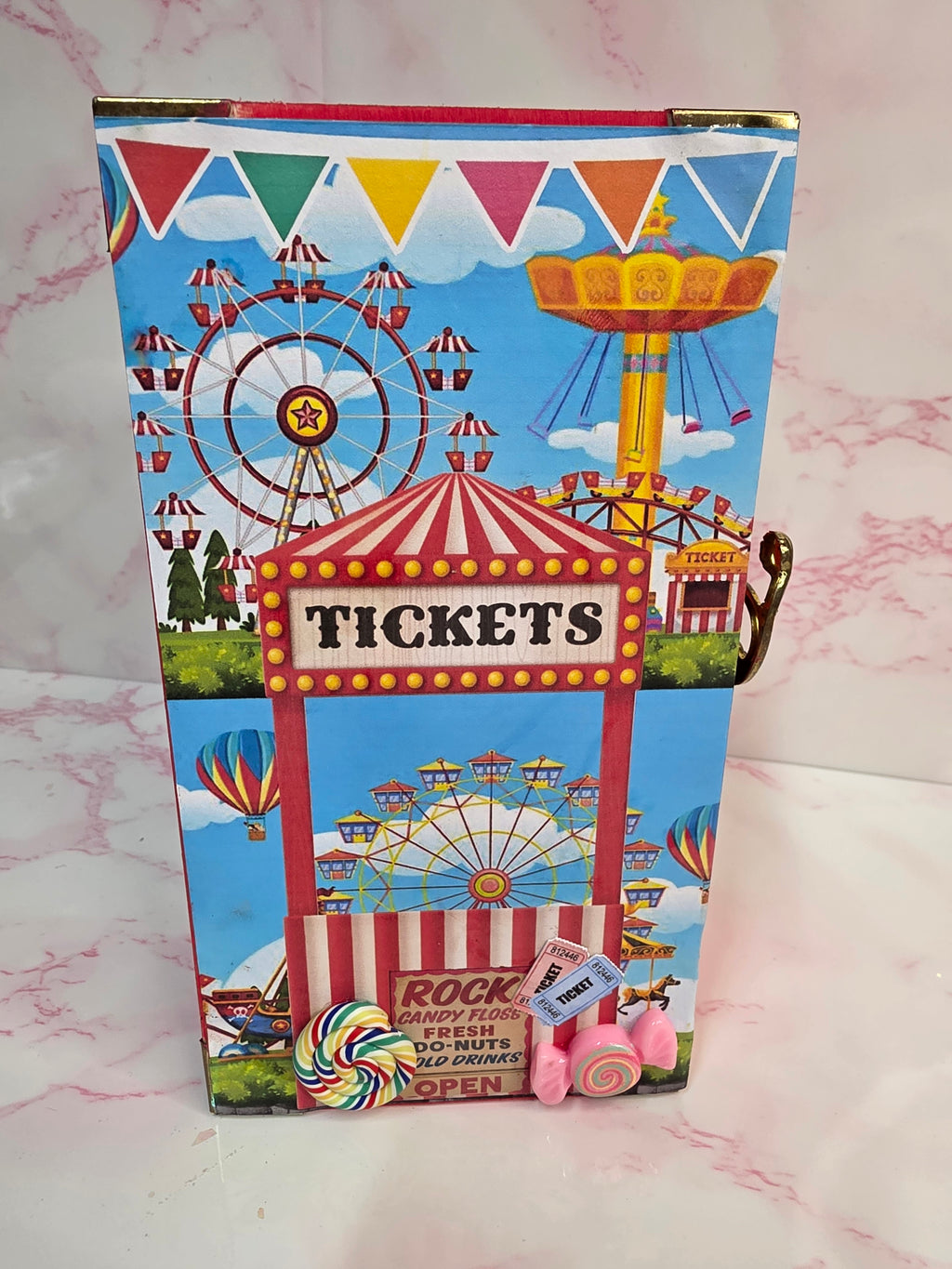 Fairground box